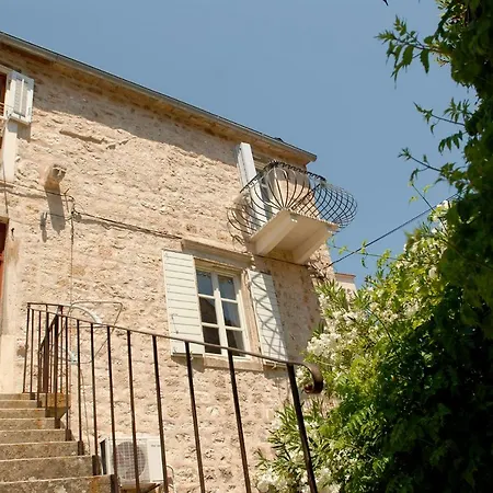 Historic Piazza House&romantic Hidden Garden Appartamento *